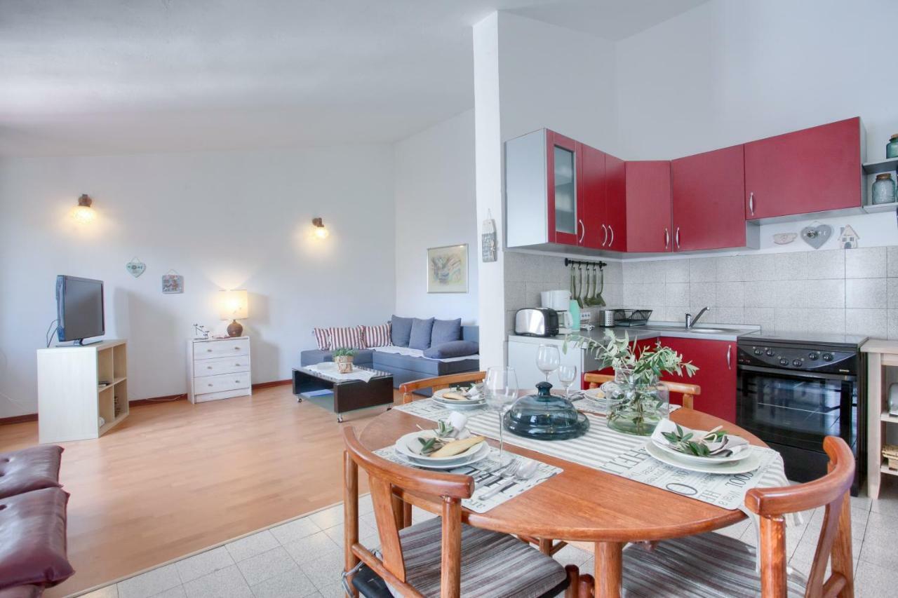 Apartments Gogsy Malinska Exterior photo